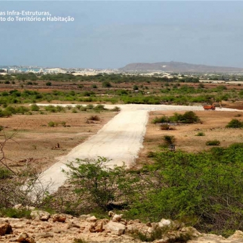 Empreitada de Construção da 2ª Fase da Via Estruturante Aeroporto – Rotundas as Pedras e Acesso a Povoação Velha